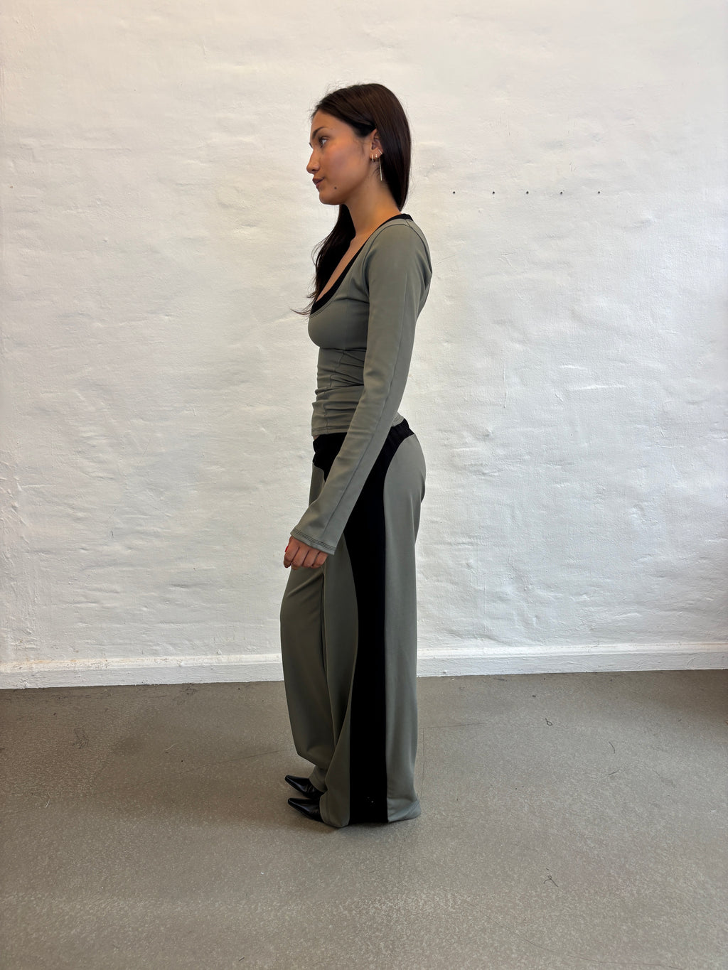 TRACK PANTS OLIVE GREEN