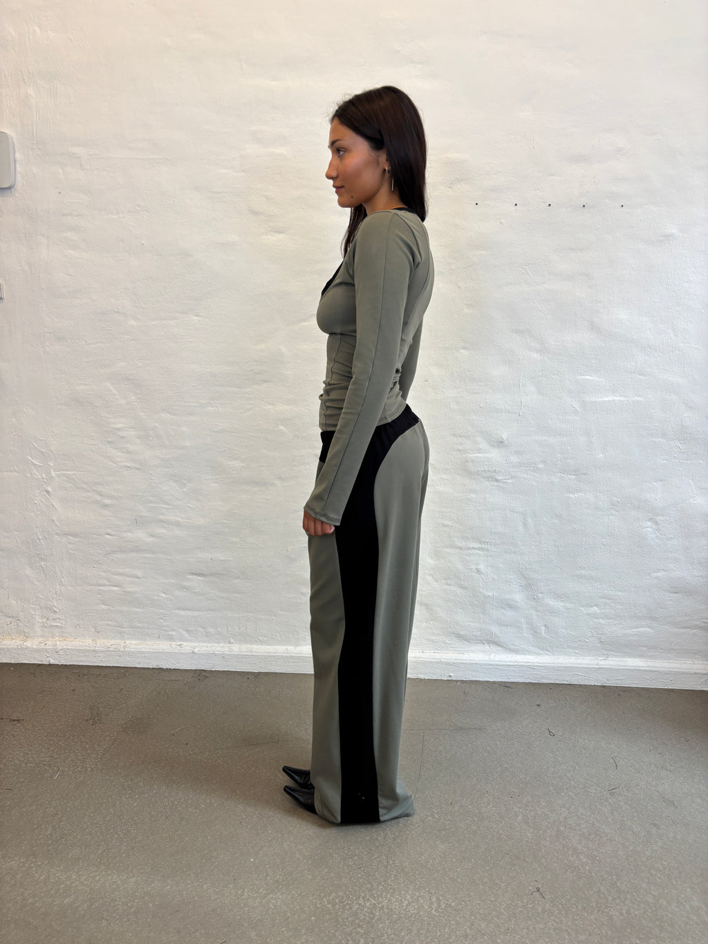 CHARLI TOP OLIVE GREEN