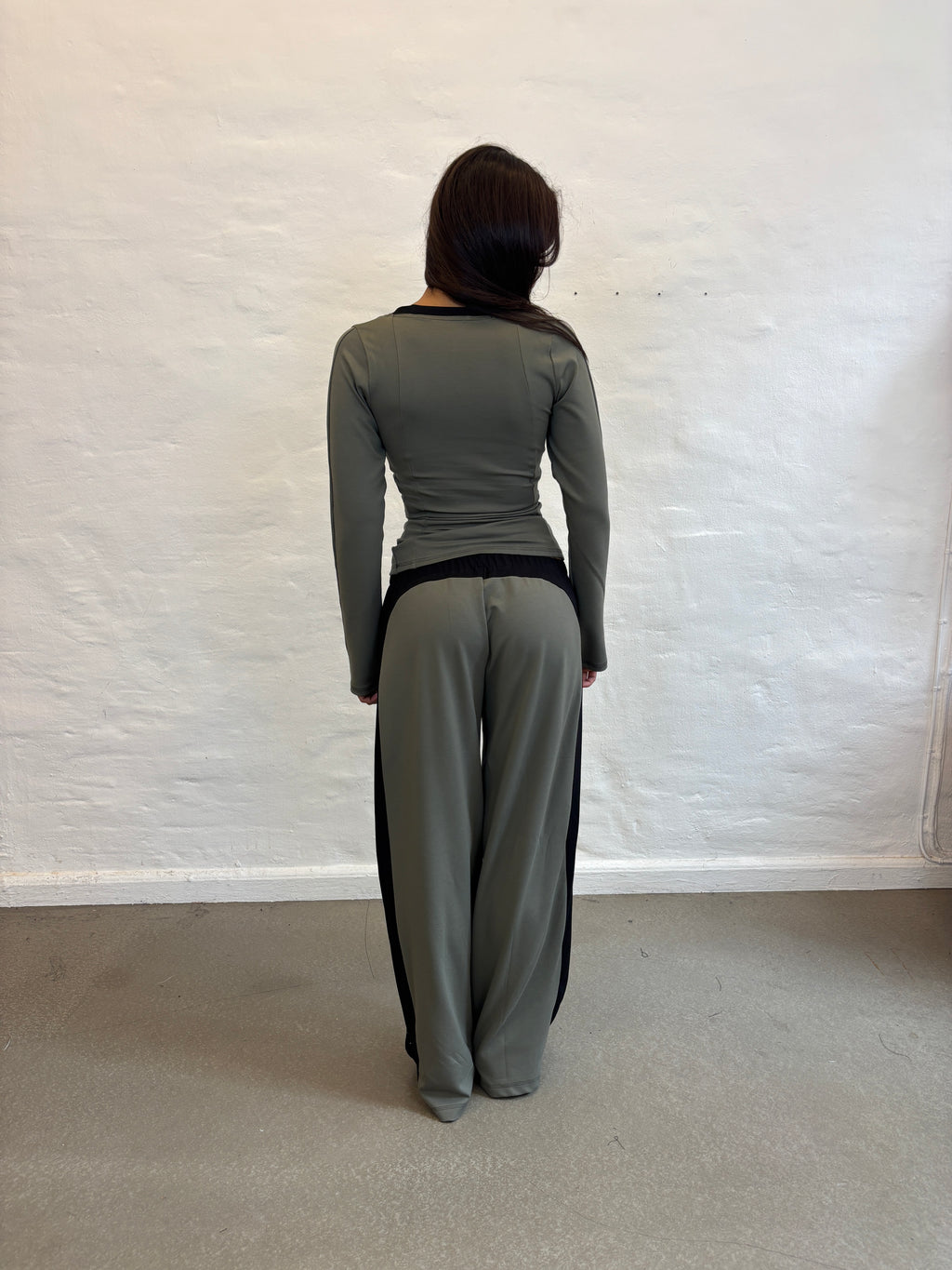 CHARLI TOP OLIVE GREEN