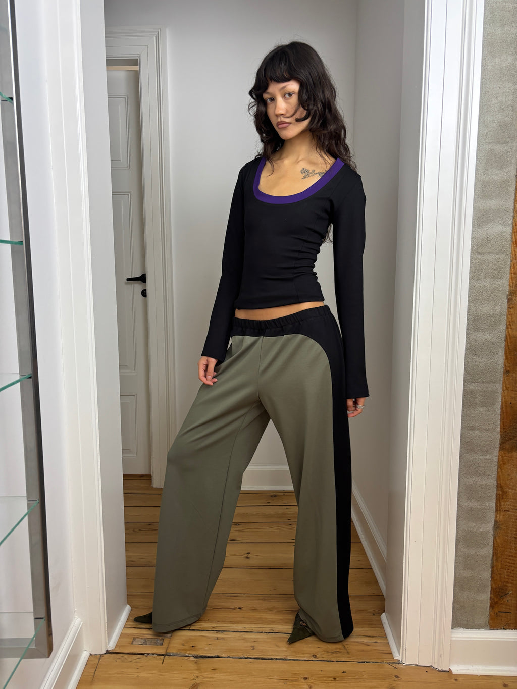 TRACK PANTS OLIVE GREEN
