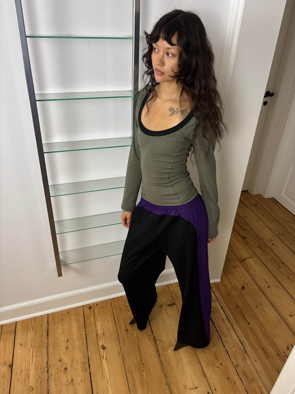 CHARLI TOP OLIVE GREEN