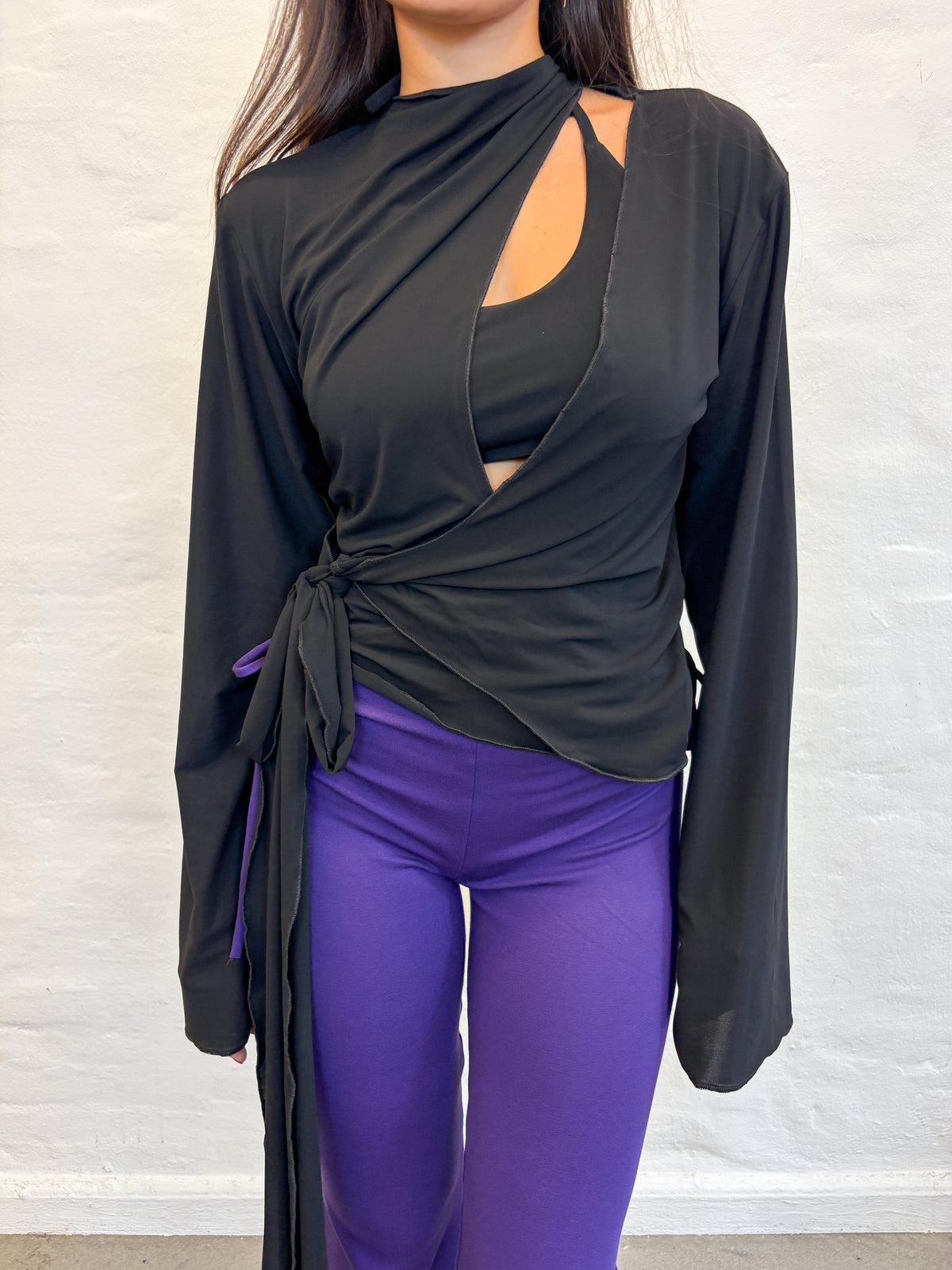WRAP TOP BLACK